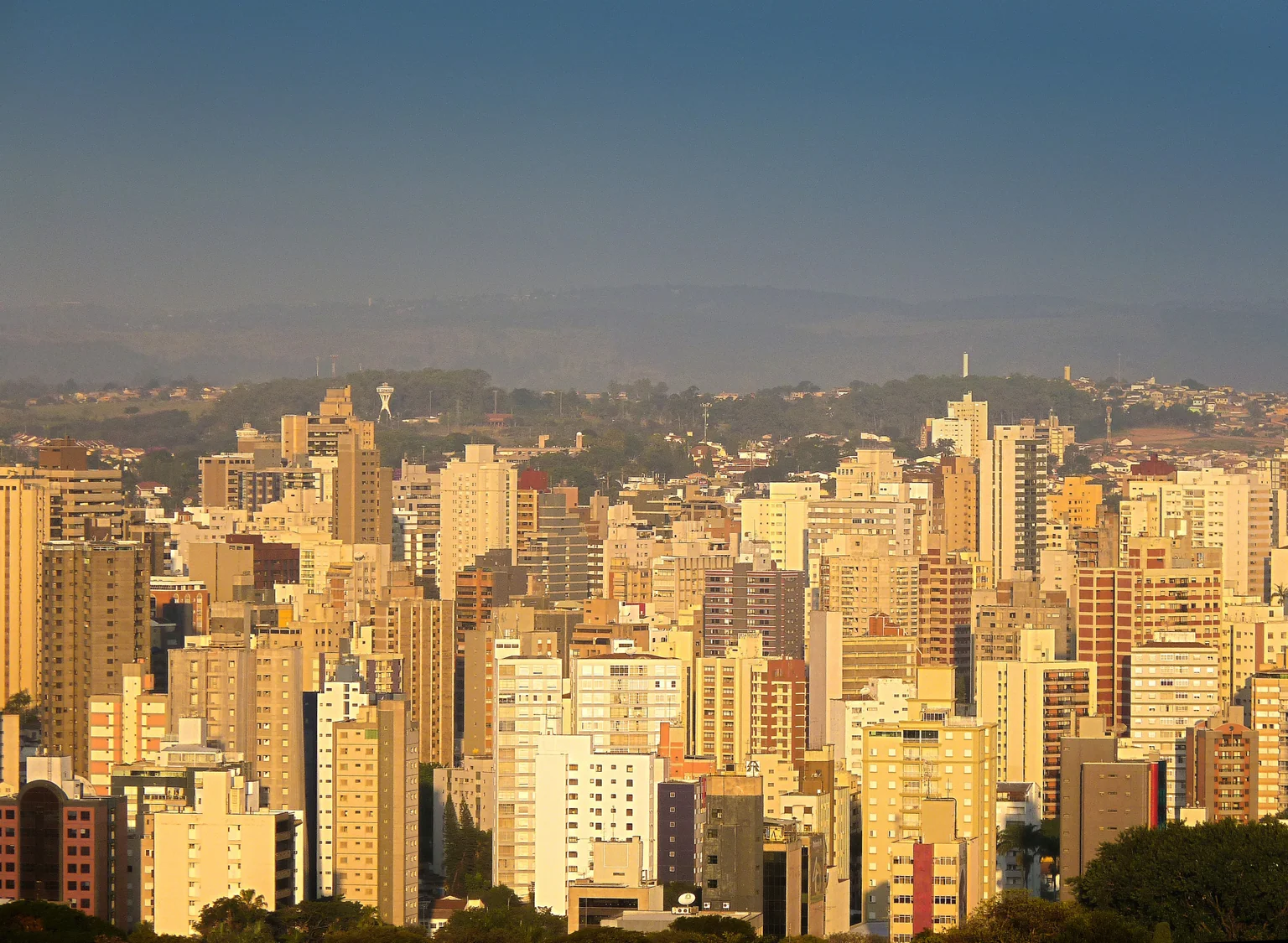 Edifícios de Campinas, no interior paulista