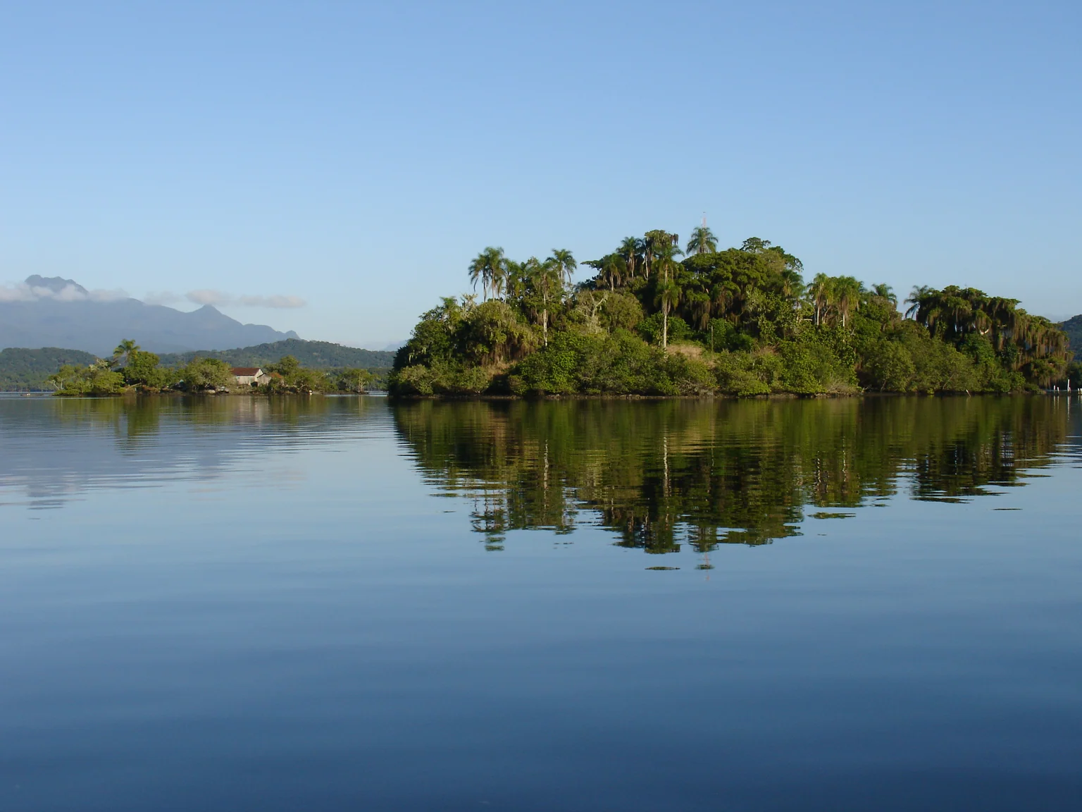 Mar de Dentro, em Cananéia, no Litoral Sul